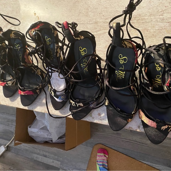 Women heels size 8 8 1/2 - Picture 1 of 8